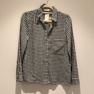 Black and white long sleeved shirt